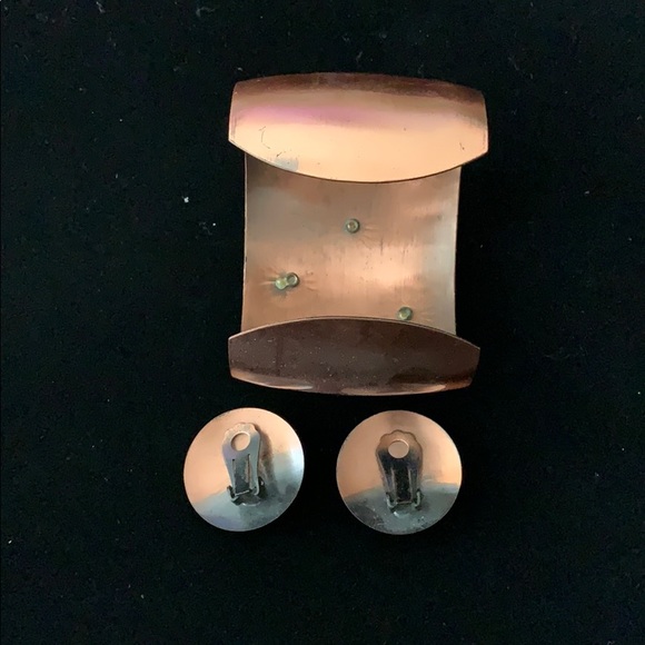 Vintage copper and turquoise cuff and earring set - Picture 3 of 4